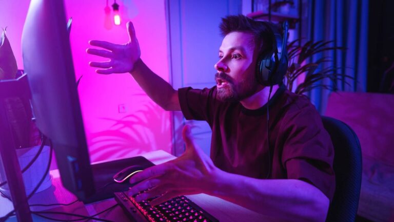 AMD revela que as GPUs RX 9070 não estarão à venda até março, o que pode ser tarde demais para evitar que a Nvidia faça uma limpeza com os modelos RTX 5070 AMD revela que as GPUs RX 9070 não estarão à venda até março, o que pode ser tarde demais para evitar que a Nvidia faça uma limpeza com os modelos RTX 5070