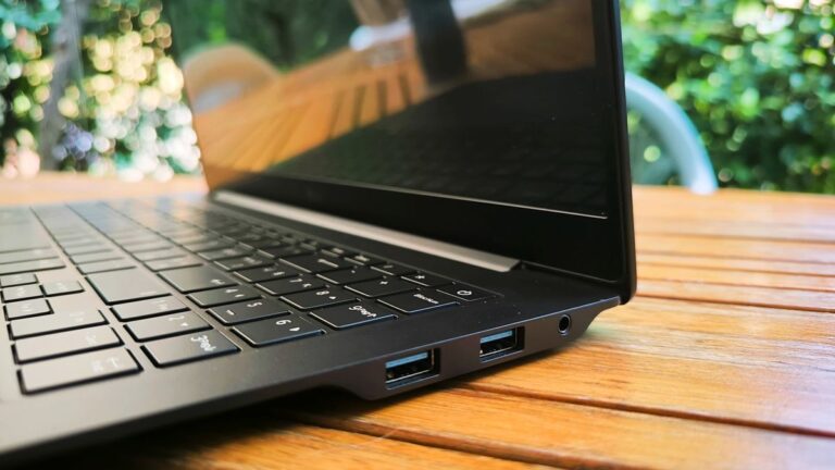 Nvidia RTX 5050 estava faltando em ação na CES 2025 – mas a GPU econômica pode ter sido vista em um laptop surpreendente Nvidia RTX 5050 estava faltando em ação na CES 2025 – mas a GPU econômica pode ter sido vista em um laptop surpreendente