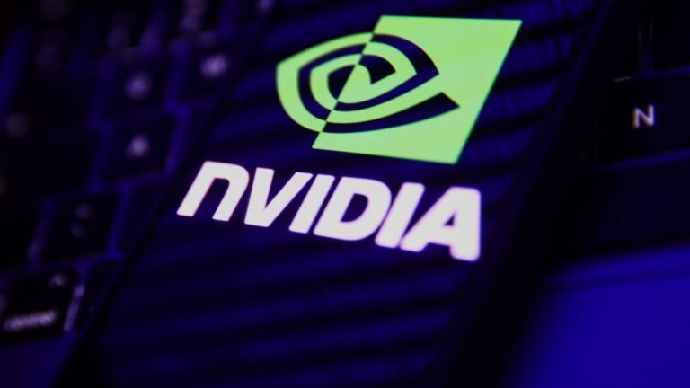 Nvidia abandona o problemático conector de alimentação 12VHPWR RTX 4080 por um muito mais longo para o RTX 5080 FE de acordo com imagens que vazaram Nvidia abandona o problemático conector de alimentação 12VHPWR RTX 4080 por um muito mais longo para o RTX 5080 FE de acordo com imagens que vazaram