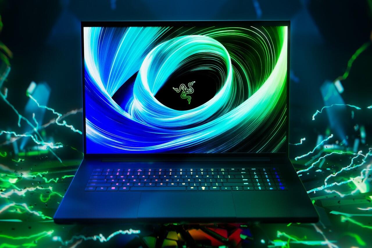 O novo Razer Blade 18 possui uma tela de modo duplo exclusivo e GPU da série 50 RTX 50