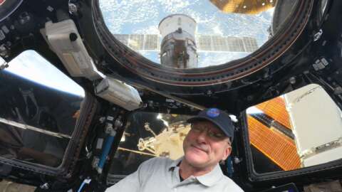 O primeiro fluxo do Twitch da estação espacial internacional está acontecendo em 12 de fevereiro