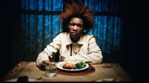 Ex-jogador de Fortnite e cantor de R&B D4vd preso sob acusação de assassinato