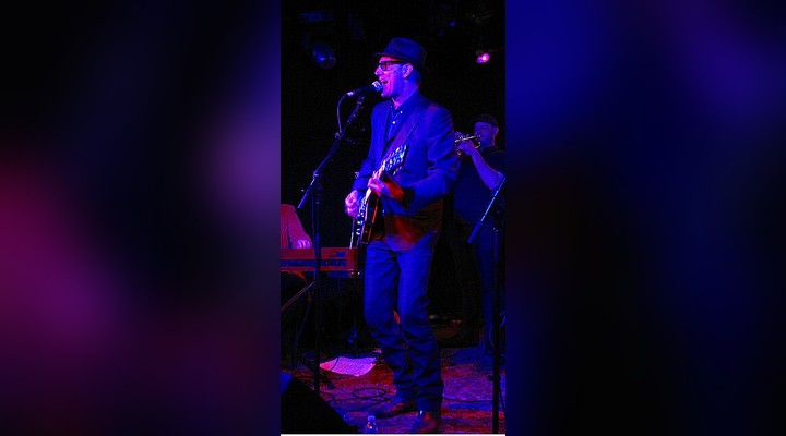 Quem é Jim Keller? Conheça a trajetória do músico e produtor por trás do sucesso do Tommy Tutone Quem é Jim Keller? Conheça a trajetória do músico e produtor por trás do sucesso do Tommy Tutone